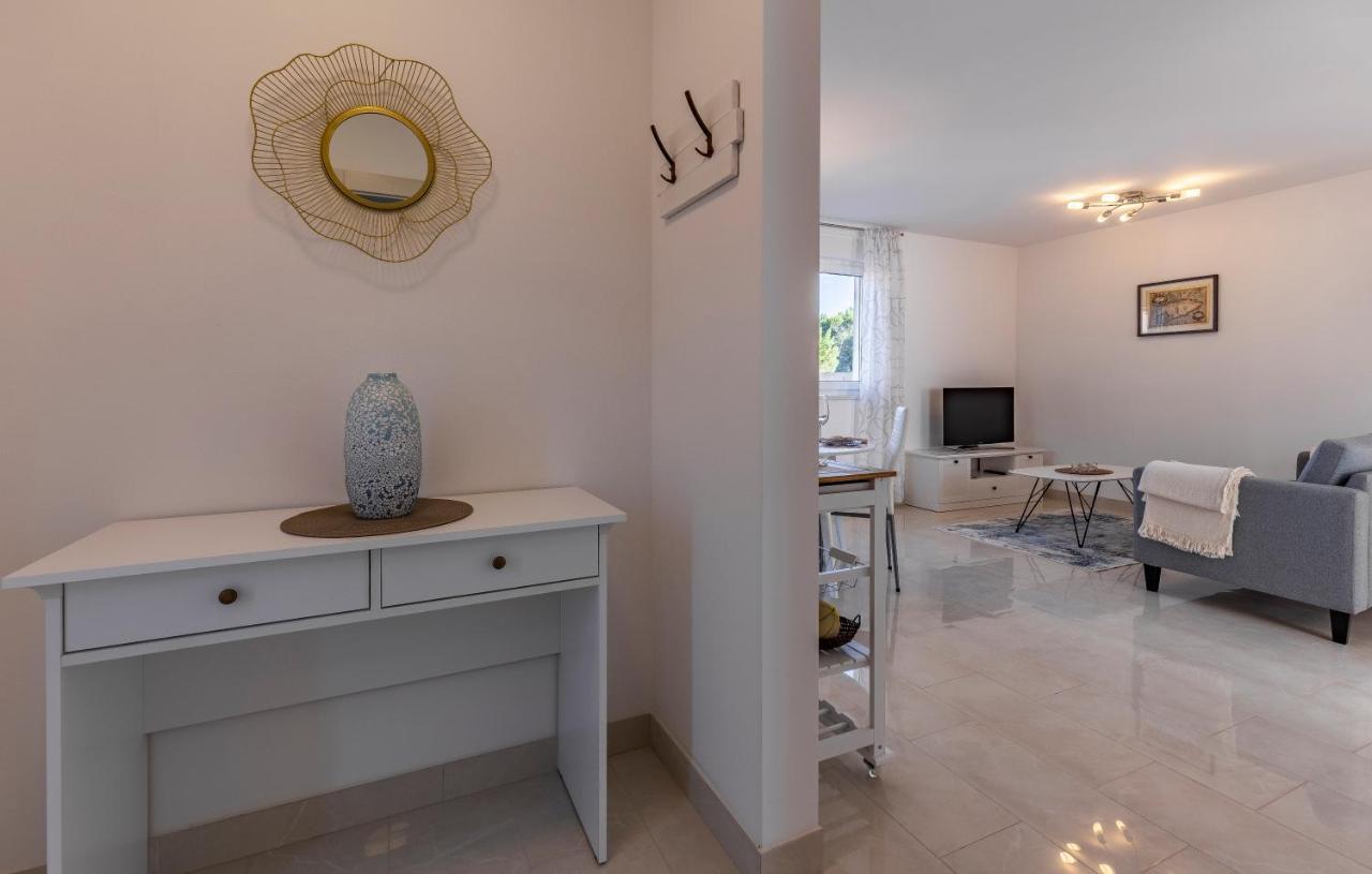 Apartman Leon Medulin Exterior photo